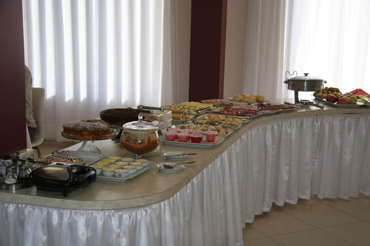 Thile Park Hotel Jataí Buitenkant foto